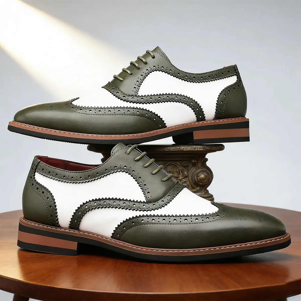 Men's Vintage Two Tone Brogue Wingtip Lace Up Dress Shoes
