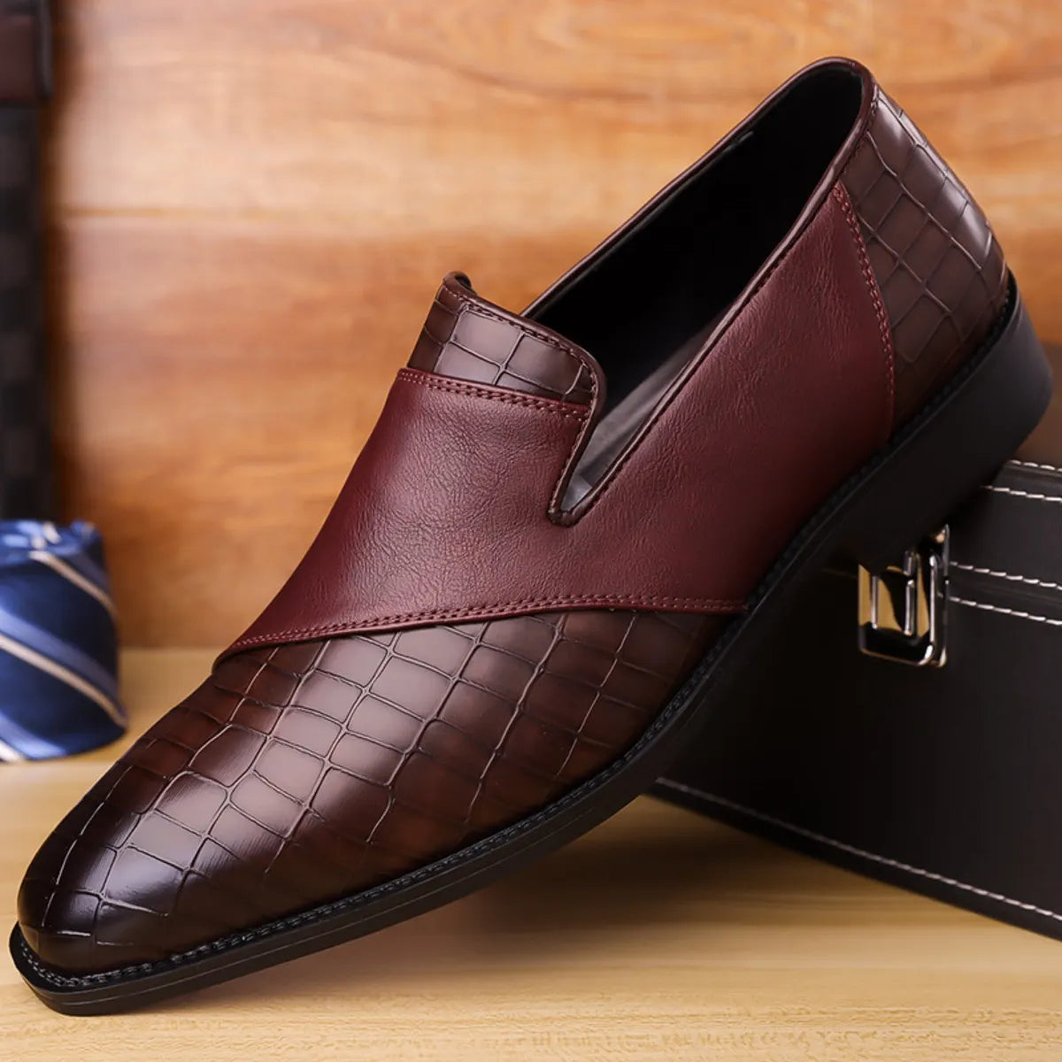 Men's Two Tone Crocodile Embossed Contrast Spliced Slip On Loafers Dress Shoes