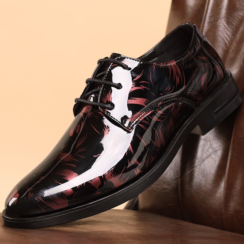 Men's petal pattern leather shoes