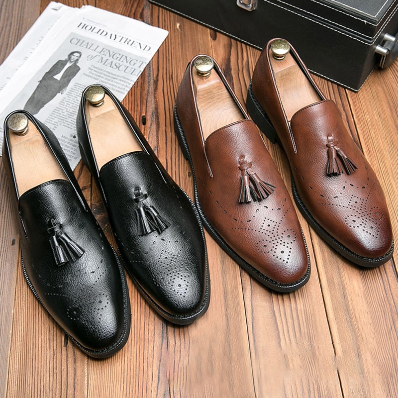 Retro Casual British Carved Tassel Leather Shoes