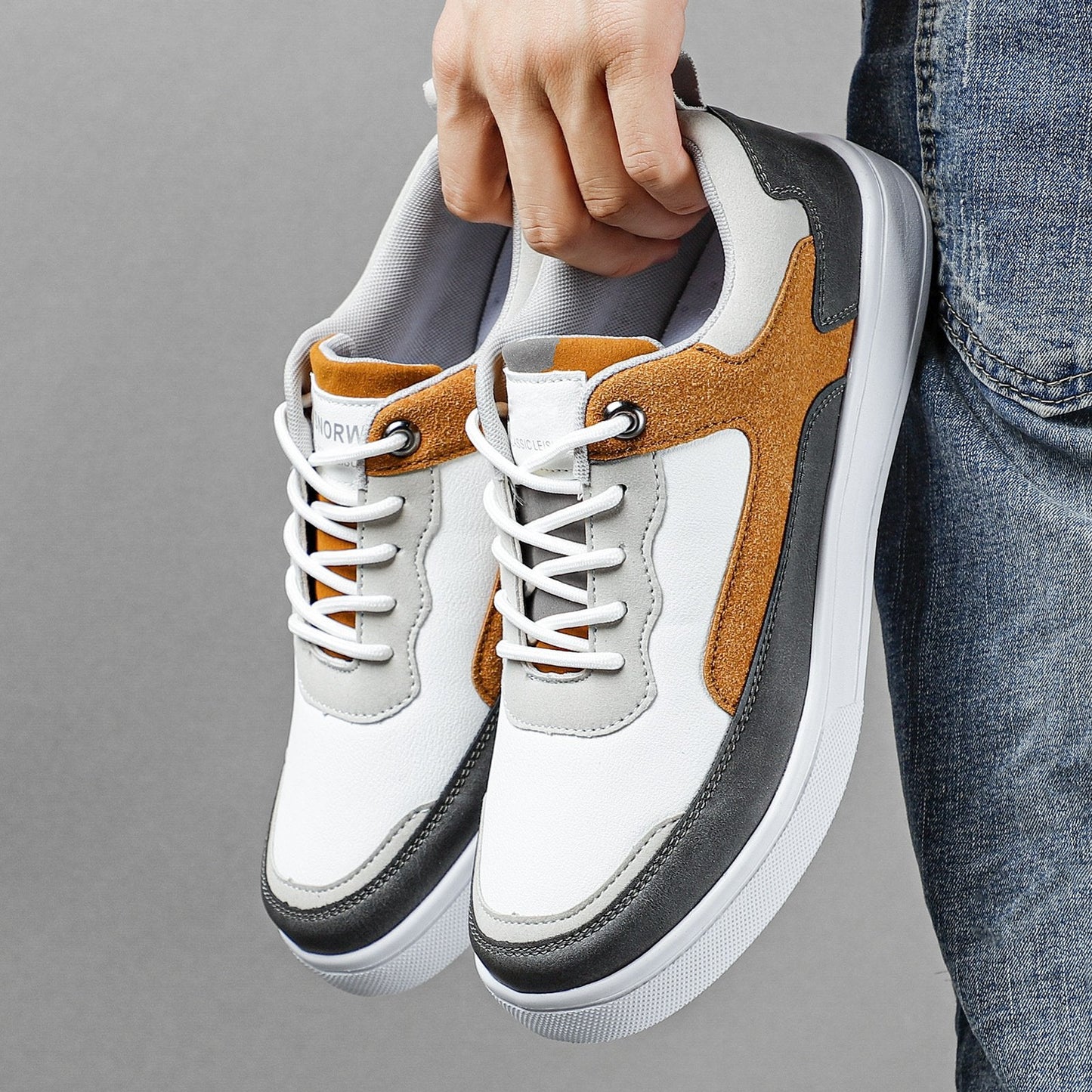 Houlton Sneakers