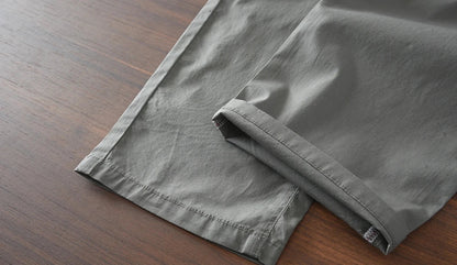 American retro fit-elastic pants