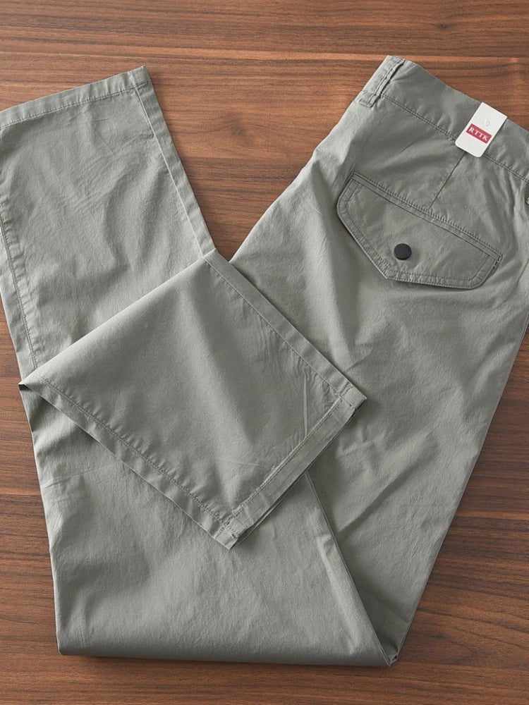 American retro fit-elastic pants