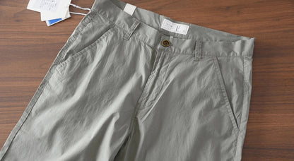 American retro fit-elastic pants