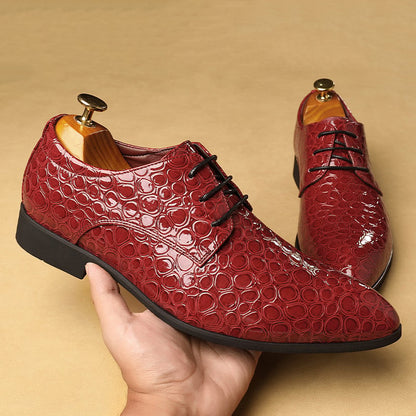 Men's Stylish Embossed Pointed Toe Patent Leather Shoes