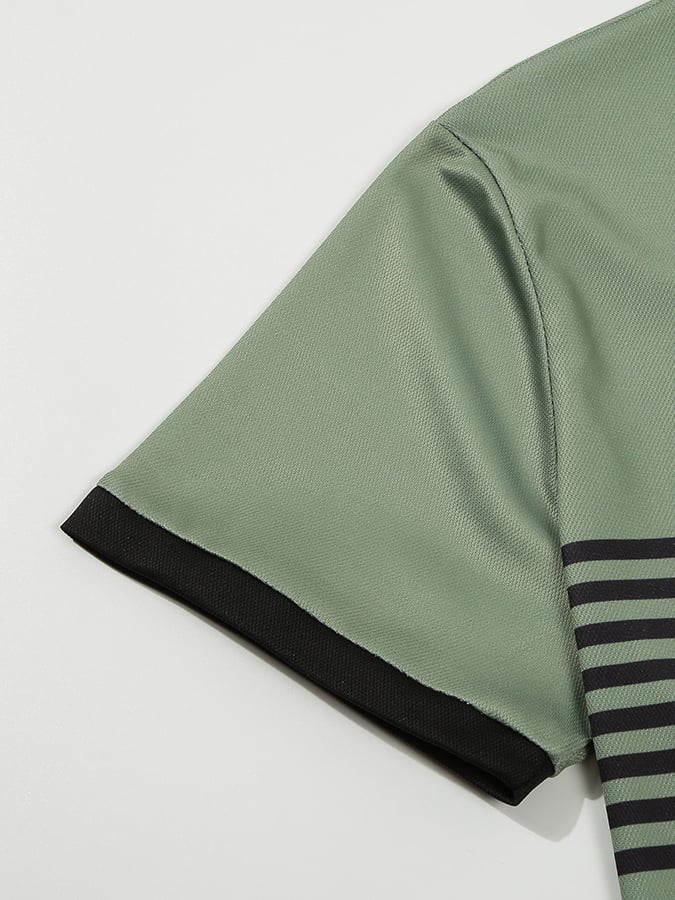 Men's Fashionable Contrast Color Short Sleeve Polo Shirt