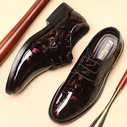 Men's petal pattern leather shoes